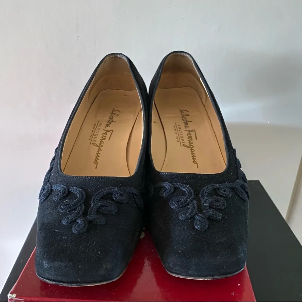 Salvatore Ferragamo Black Suede Scilla Heels with Embroidery - Picture 1 of 6